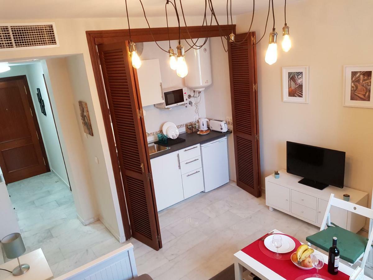 **** Genuar Apartments Malaga Center Exterior photo